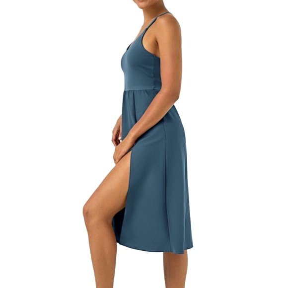 Halara in my feels everyday midi dress - Picture 2 of 5